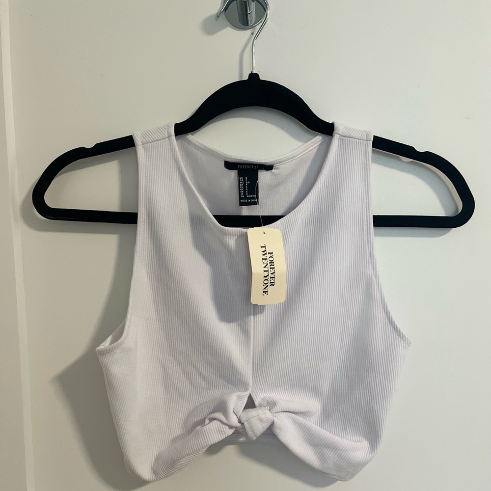 FOREVER 21 Crop Top